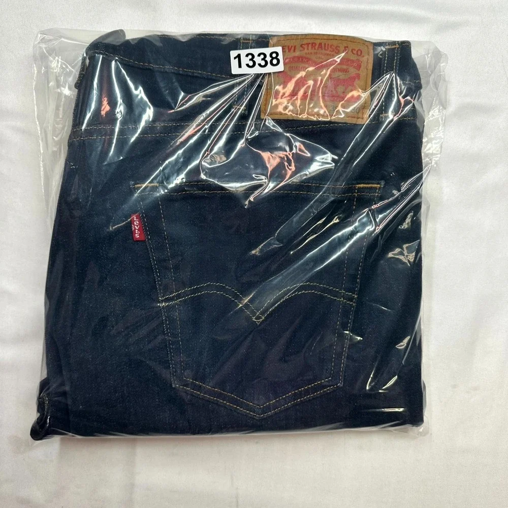 Levis good 38x30